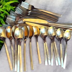 Elegant Cutlery Set golden color 35 pcs